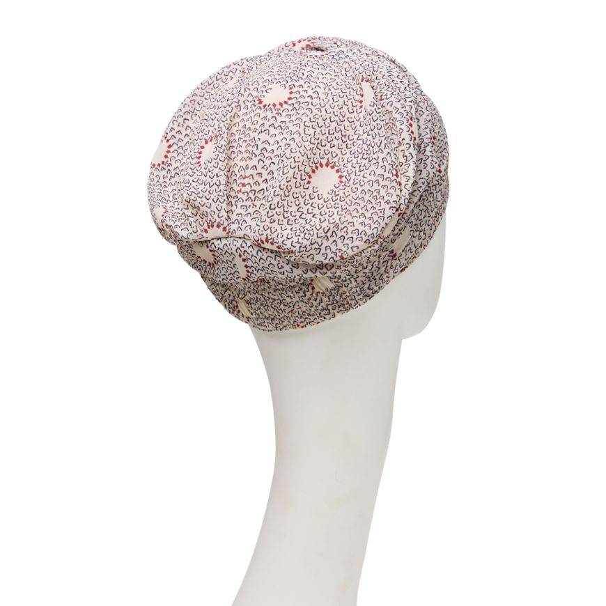Parukapood-peakatted-turbanid-alopeetsia-vahiravi-keemiaravi-Amber-mütsid