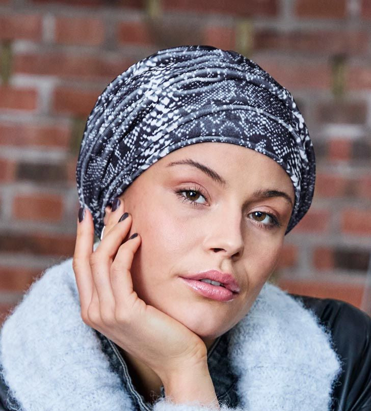 Parukapod-müts-turban-hoc-lea-blue-snake