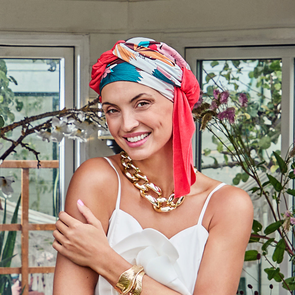 Parukapood-lilleline-turban-alopeetsia-müts-peakate-hoc-sapphire1
