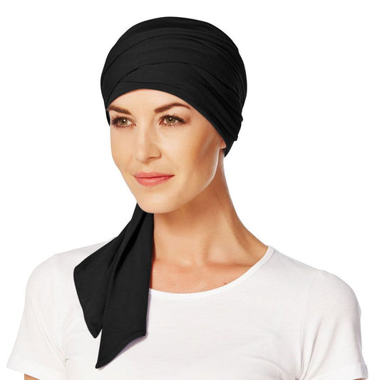 Parukapood_Peakatted-mutsid_naistele-spetsiaalsed-alopeetsia-juuste-hõrenemine-mantra